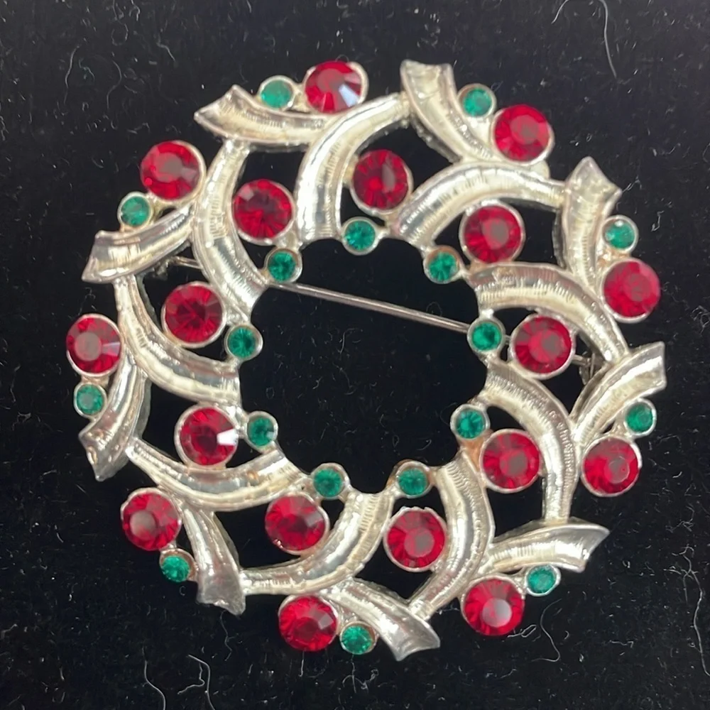 Vintage Eisenberg Ice Elegant Gold and Red Brooch